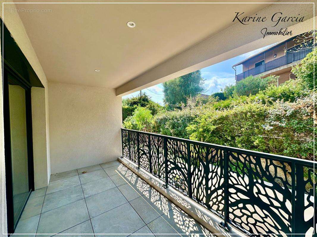 Appartement à SIX-FOURS-LES-PLAGES