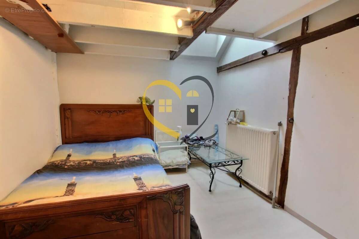 Maison à SAINT-MARTIN-D&#039;AUXIGNY