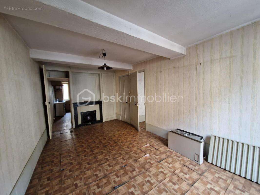 Appartement à LA TOUR-DU-PIN