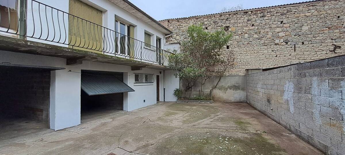 Maison à PONT-DU-CHATEAU