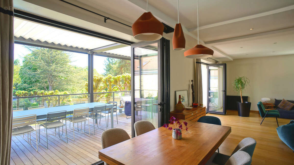 Maison à FONTAINEBLEAU