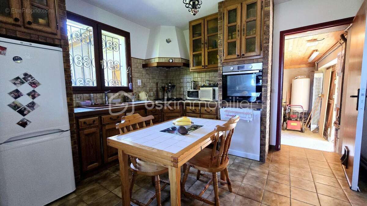 Maison à NAVAILLES-ANGOS
