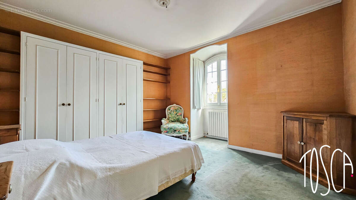 Maison à THIAIS