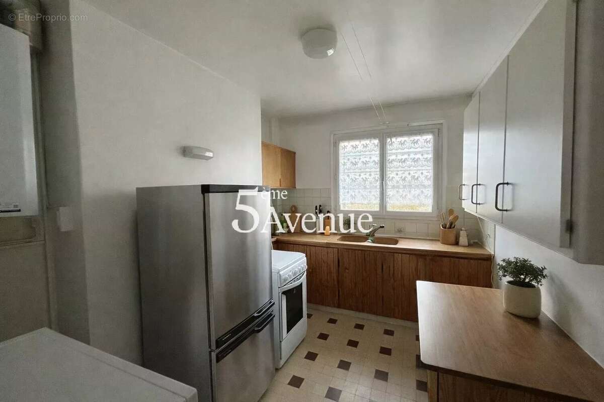 Appartement à SAINT-MAUR-DES-FOSSES