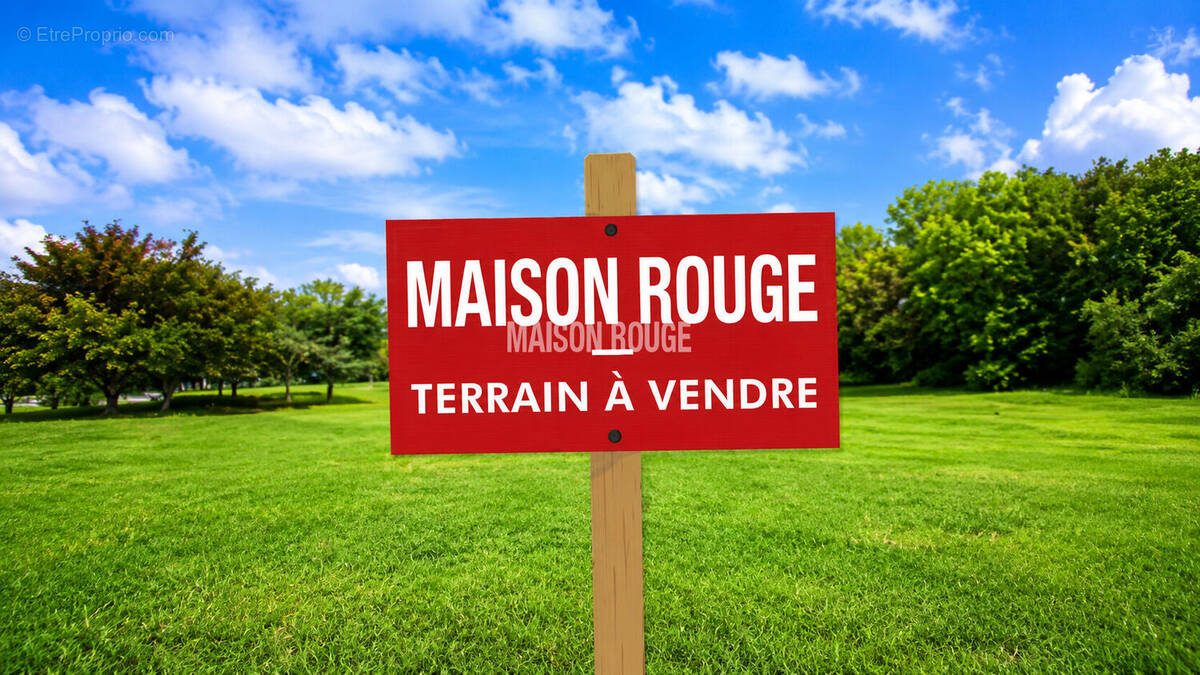 Terrain à SEVIGNAC