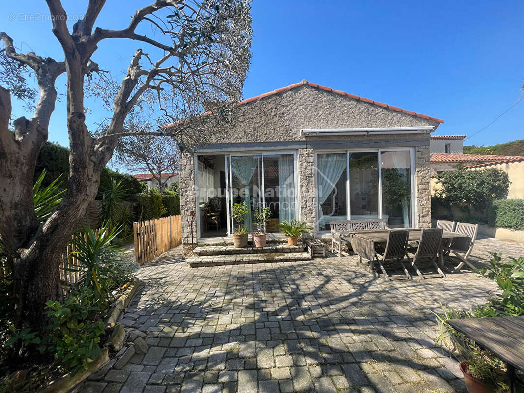 Maison à SAUSSET-LES-PINS