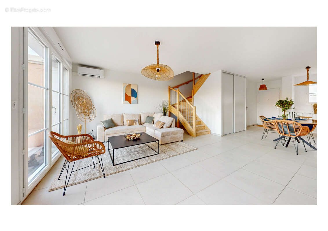 Maison à LA GARDE-FREINET