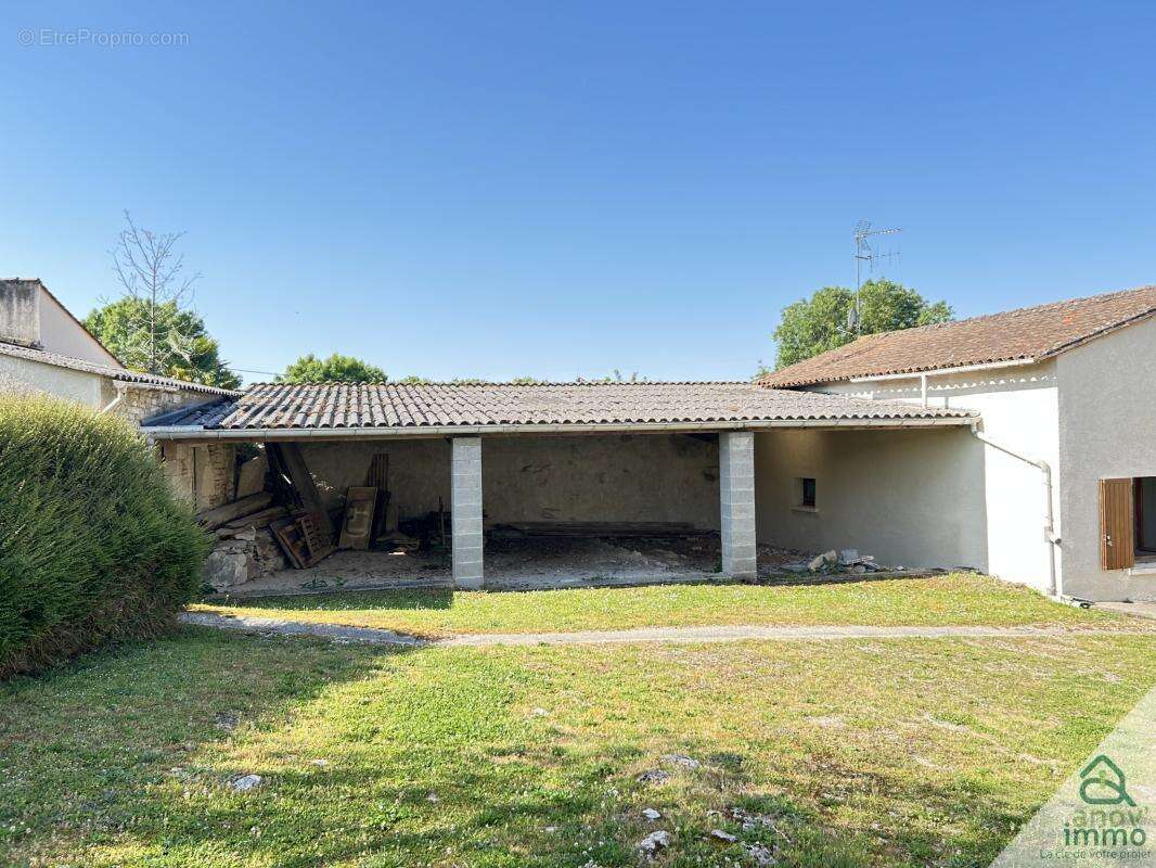 A vendre saint cybardeaux proche rouillac 4 maisons dont 2 l - photo 8