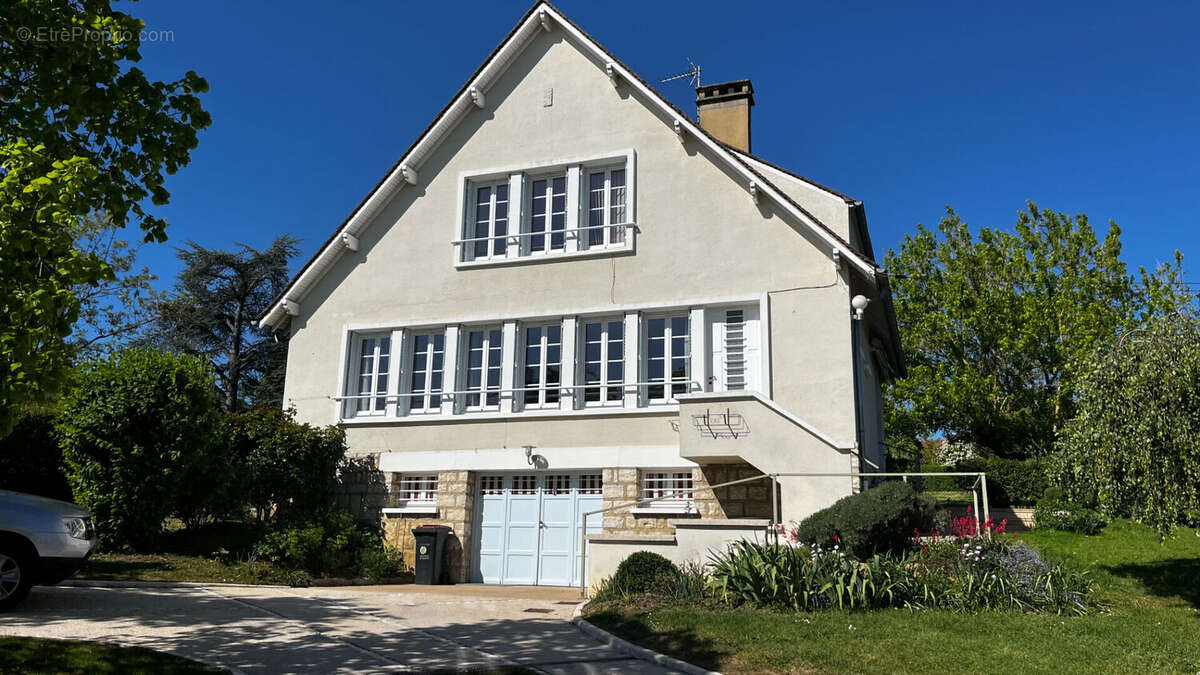 Maison à AUXERRE