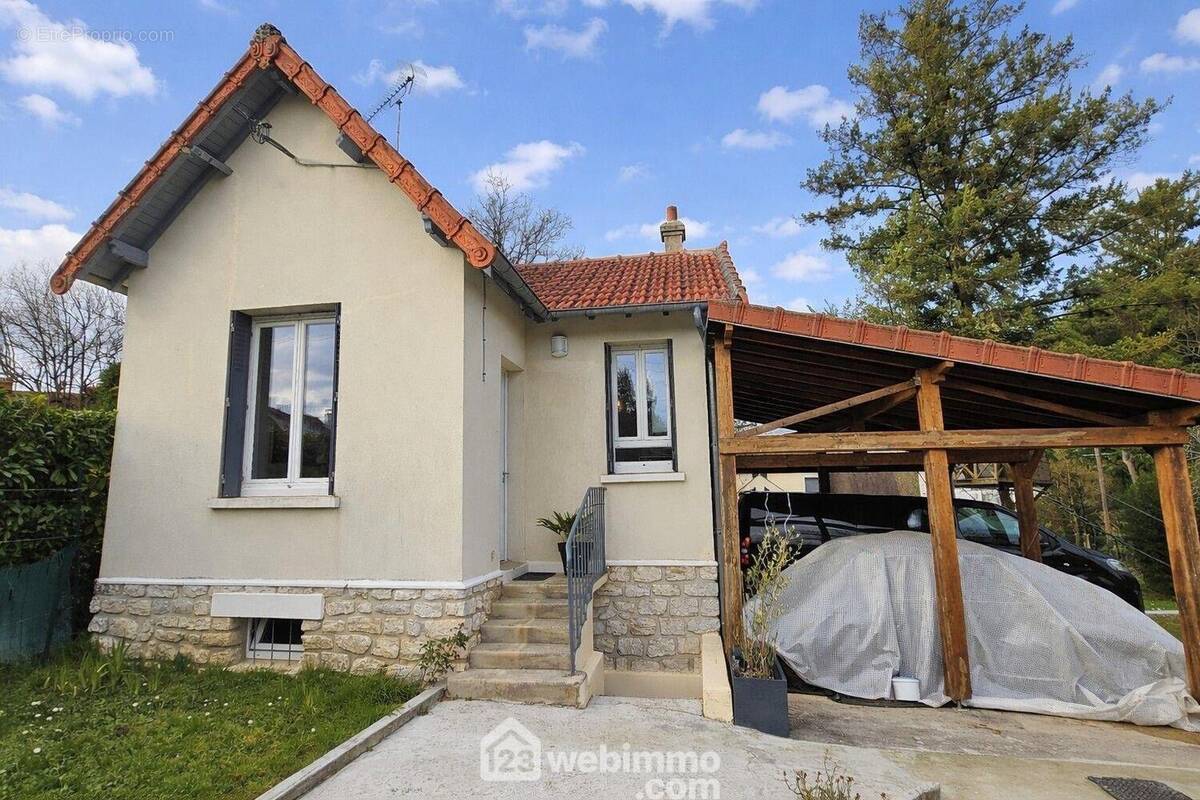 Venez visiter cette belle maison totalement rénovée. - Maison à SAMOIS-SUR-SEINE