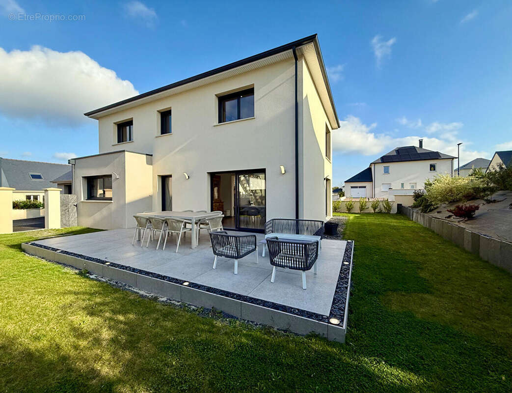 Maison à BRETTEVILLE-L&#039;ORGUEILLEUSE