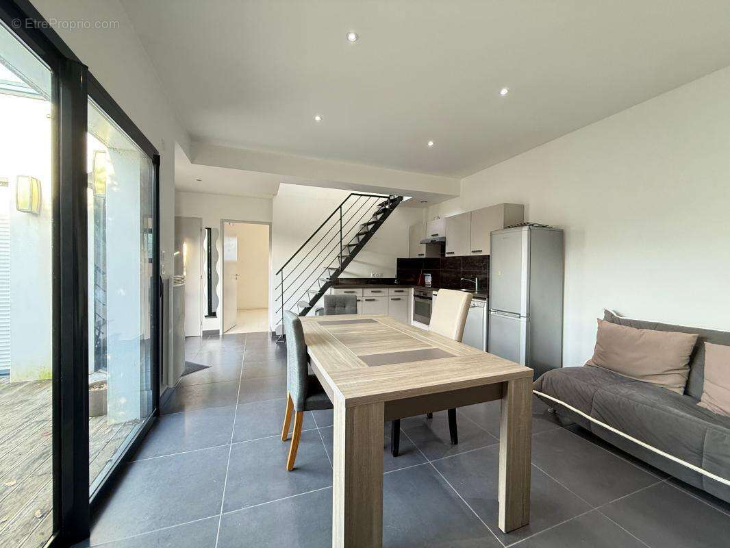 Maison à SAINT-SULPICE-DE-ROYAN