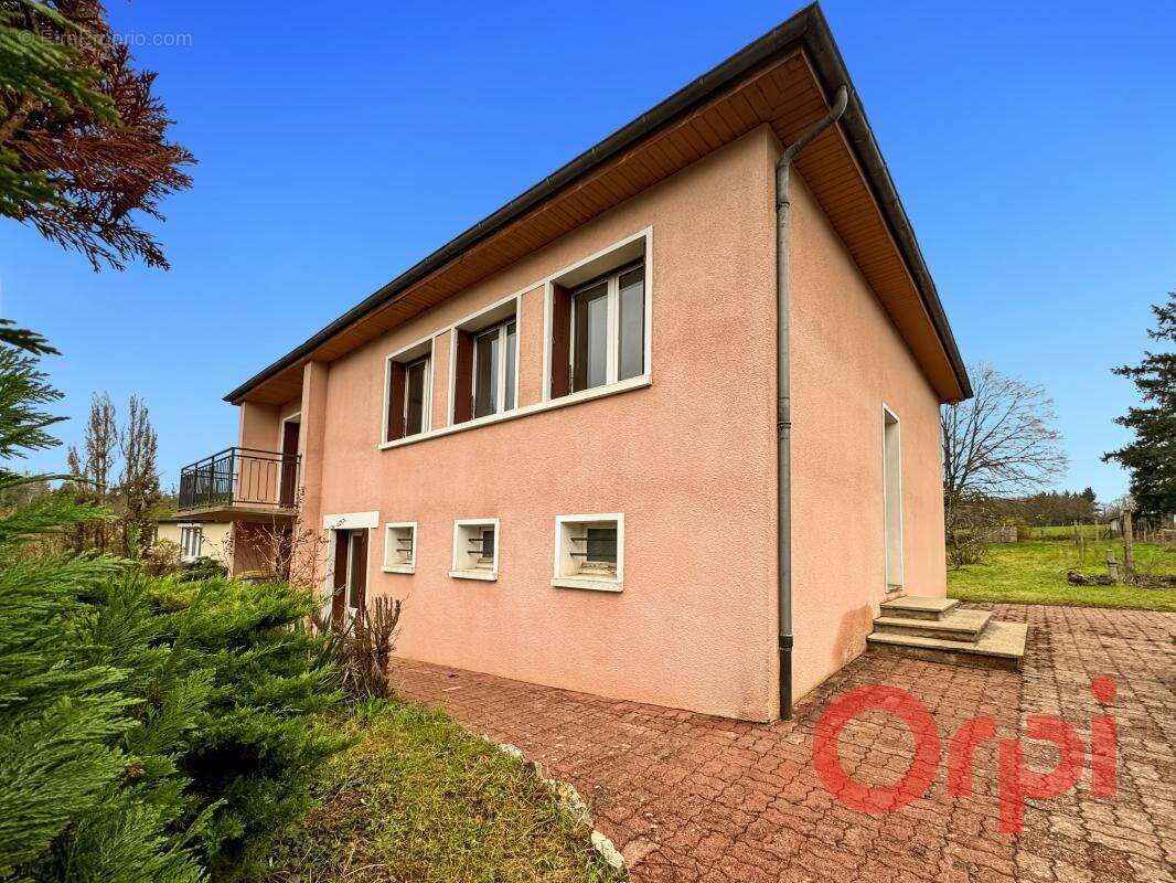 Maison à MEAULNE