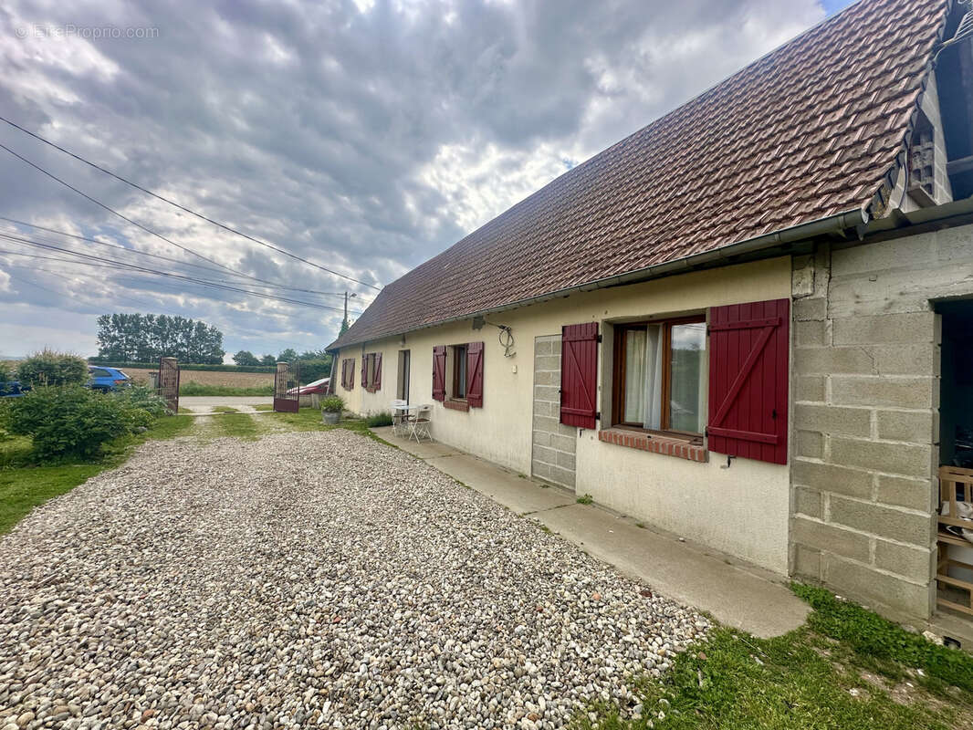Maison à SAINTE-AGATHE-D'ALIERMONT