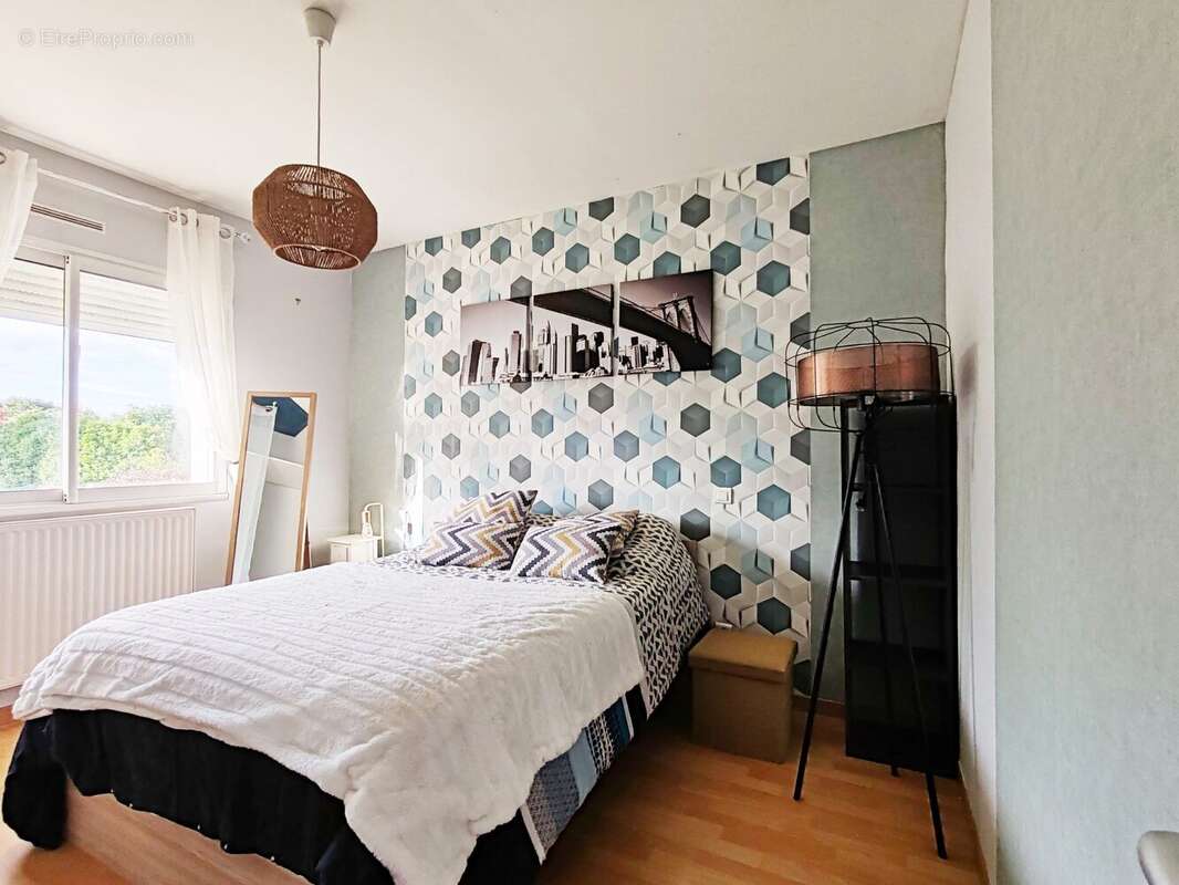 Maison à CHANTELOUP-LES-BOIS