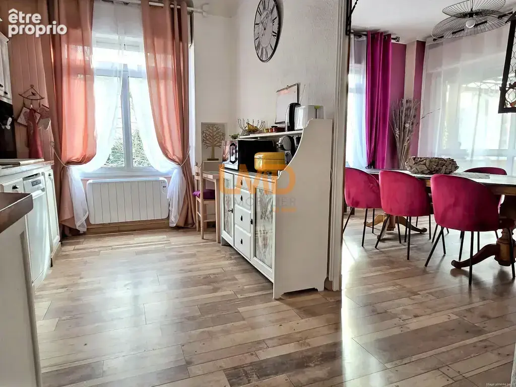 Appartement en ville : terrasse, garage et vue sur la colline ! - photo 6