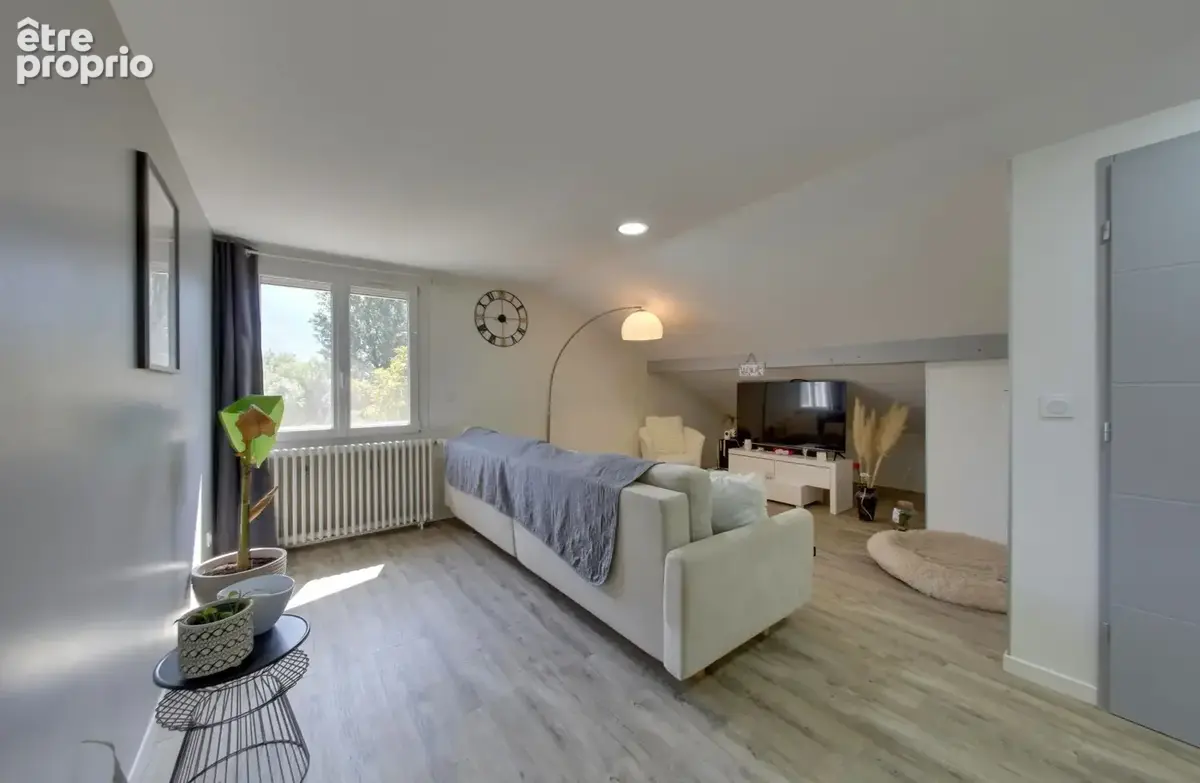 Maison 8 pièces 228 m² à vendre à Fontanil-Cornillon (38120) - photo 8