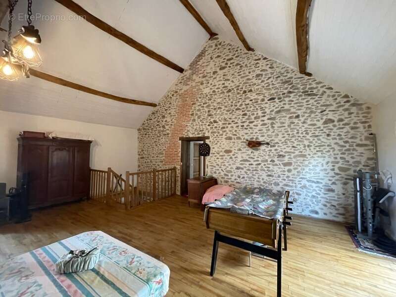 Maison à ARNAC-LA-POSTE