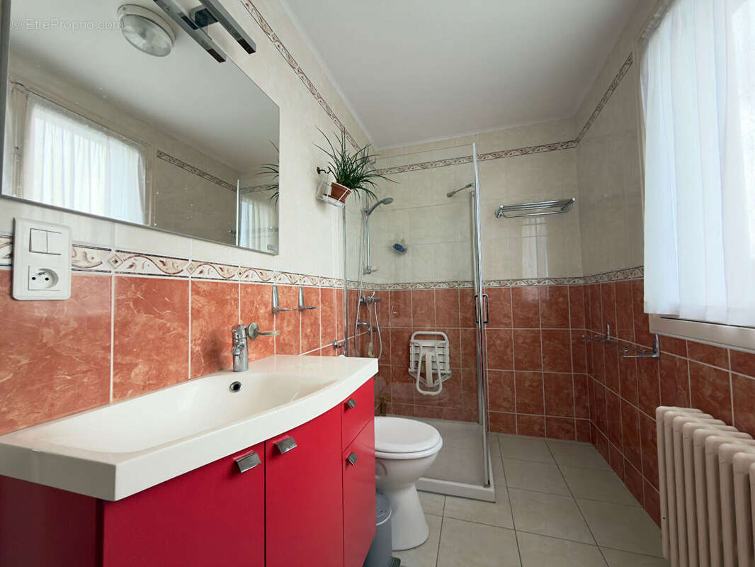 Maison à SAINT-SEBASTIEN-SUR-LOIRE