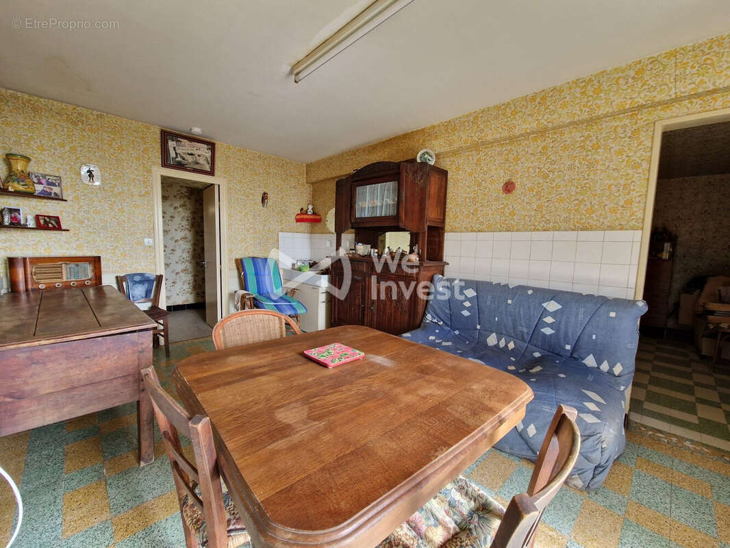 Maison à BENAIS