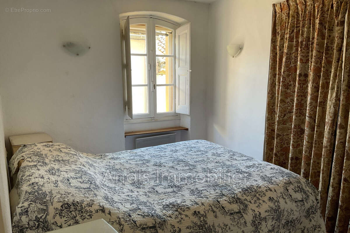 Appartement à COGOLIN