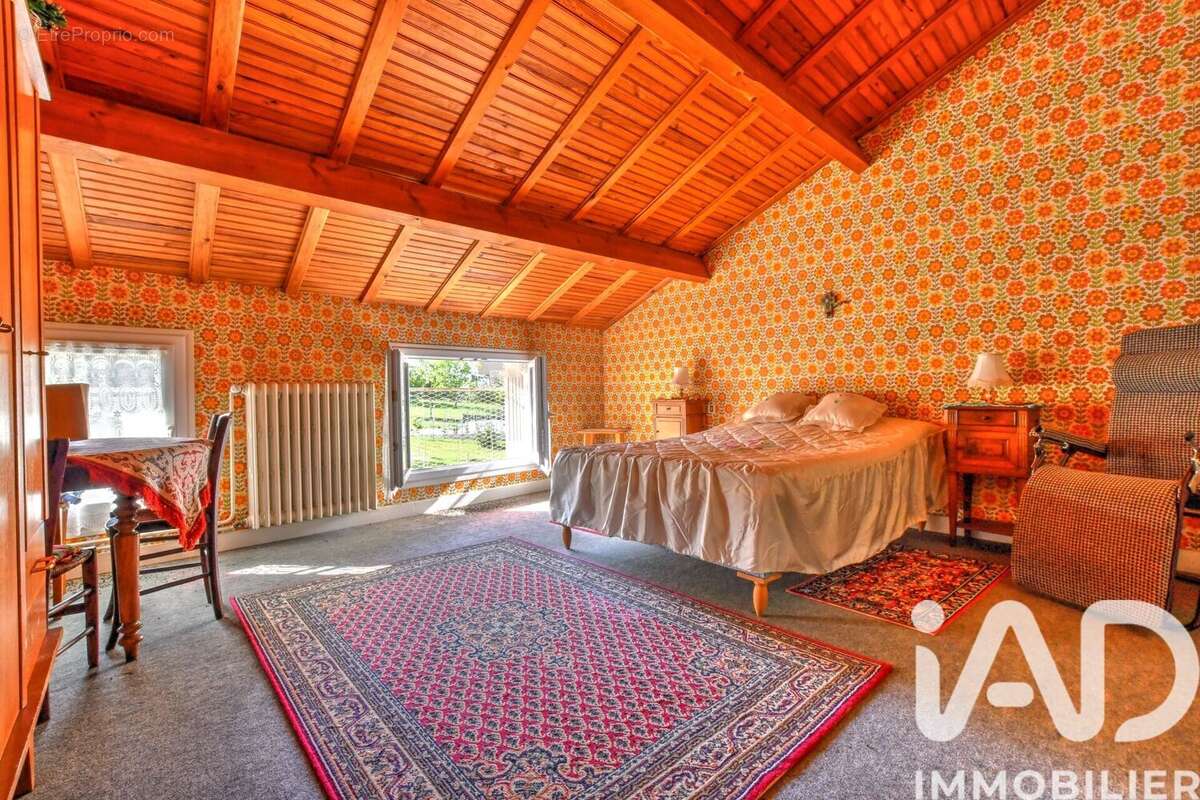 Photo 8 - Maison à BUSSIERE-POITEVINE