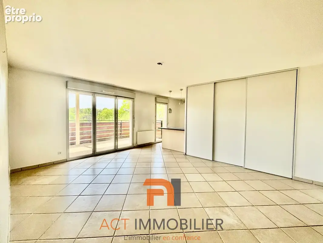 L'arbresle magnifique t4 76 m2, 2ème, ascenseur, séjour-cuisine 33 m2, 3ch, terrasse 17 m2, garage - photo 11