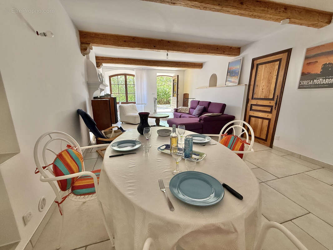 Appartement à LES ADRETS-DE-L'ESTEREL