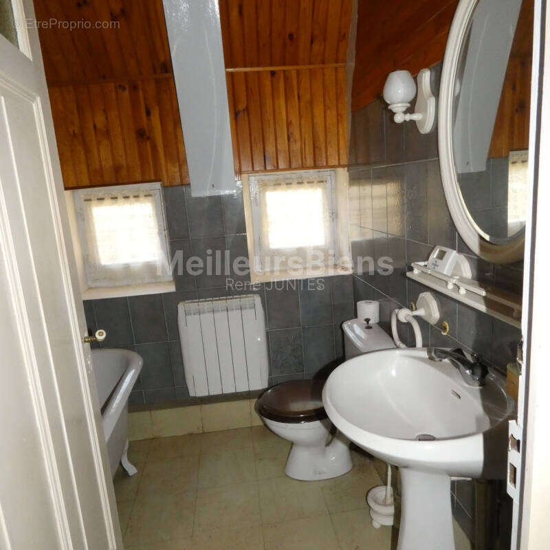 Maison à LA BOURBOULE