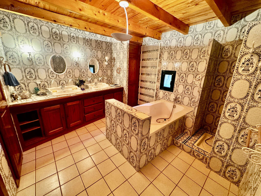 Mas provençal 356 m2 - photo 20