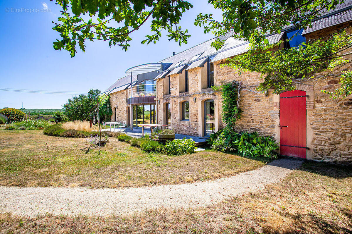 Maison à RIEC-SUR-BELON