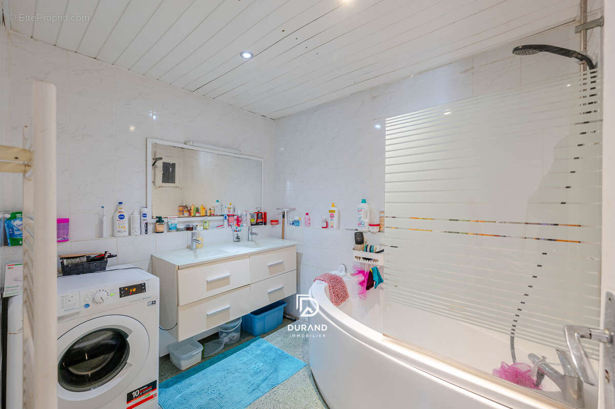 Appartement à MARSEILLE-10E