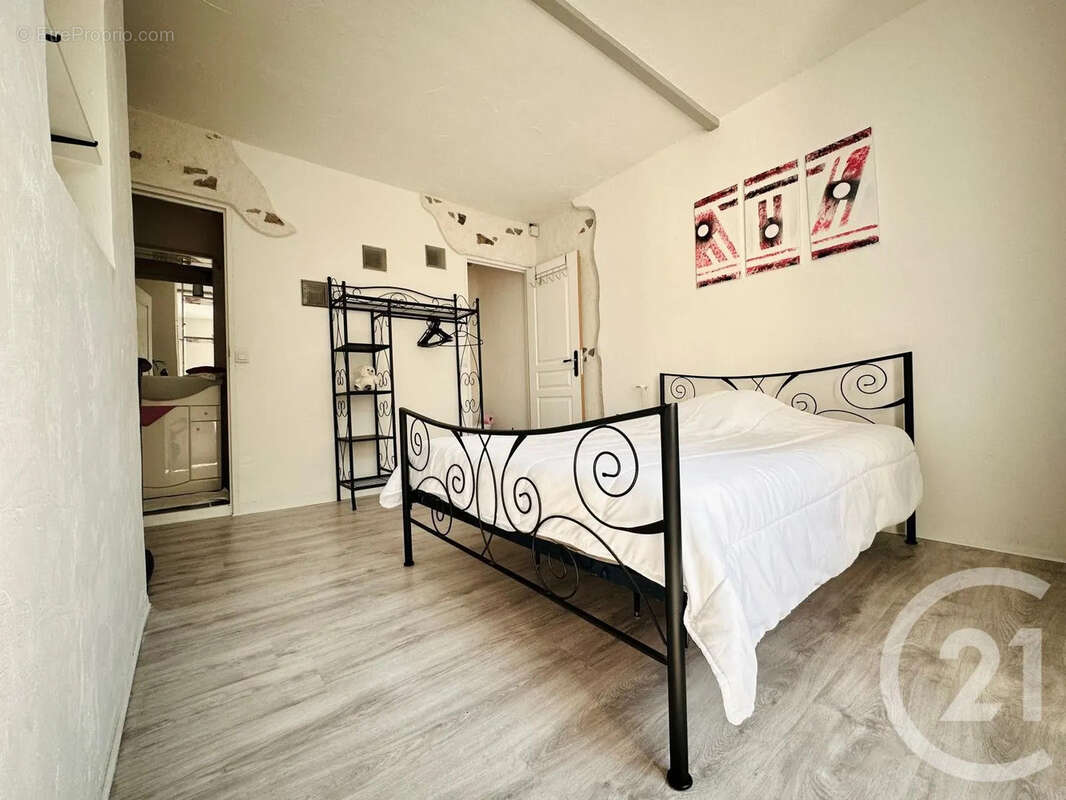Maison 165 m² à Saint-Paul  - photo 15