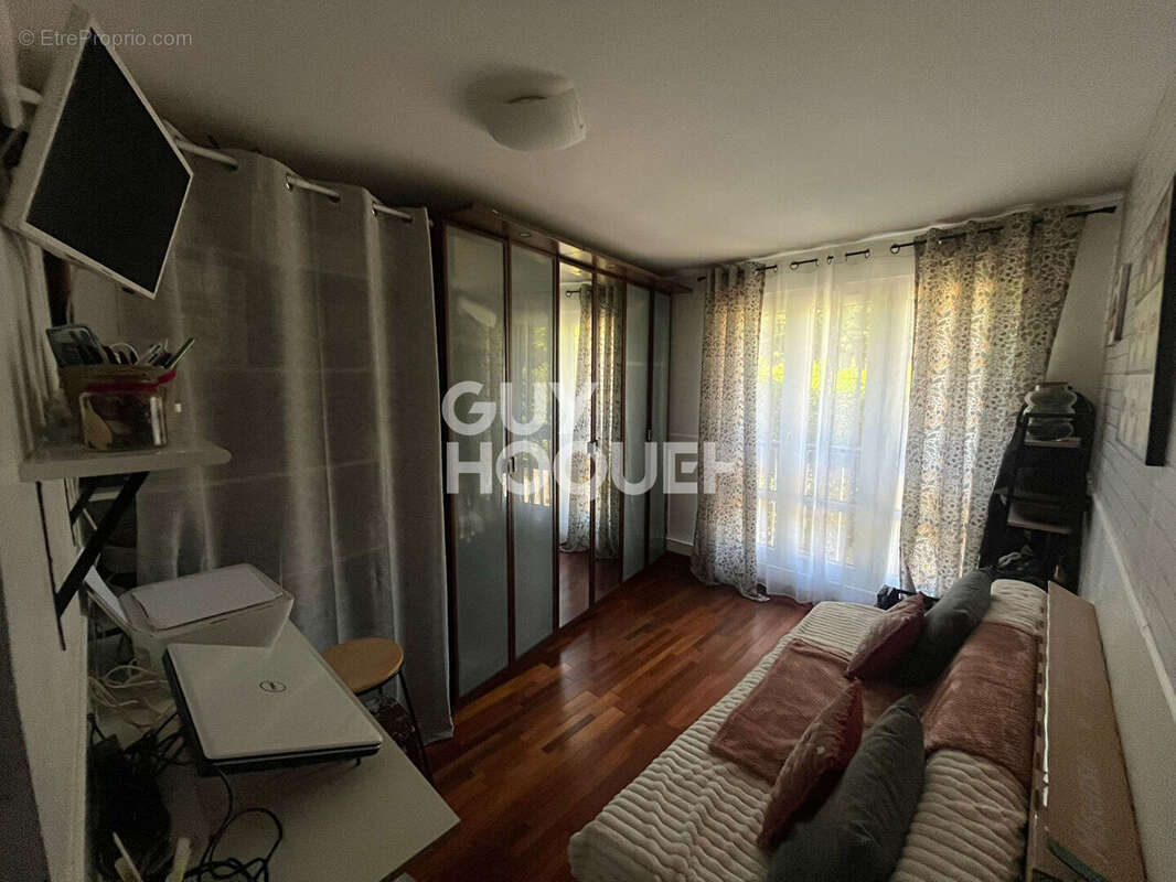 Appartement à COUBRON