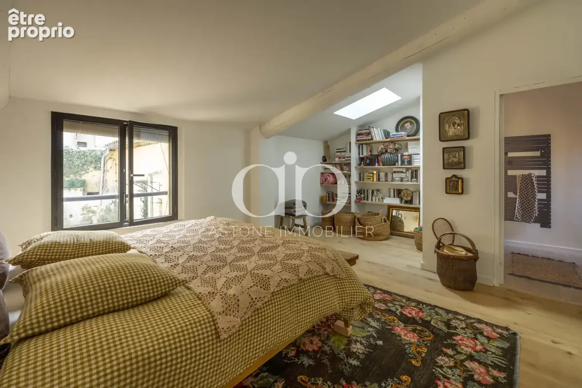 Maison de village en pierre de taille du XVIII siècle rénovée, avec piscine - photo 16