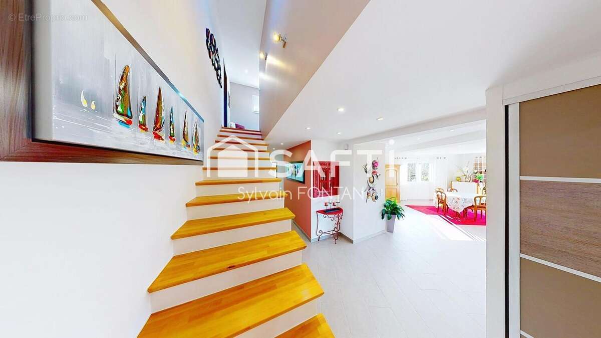 Photo 2 - Maison à MESSERY