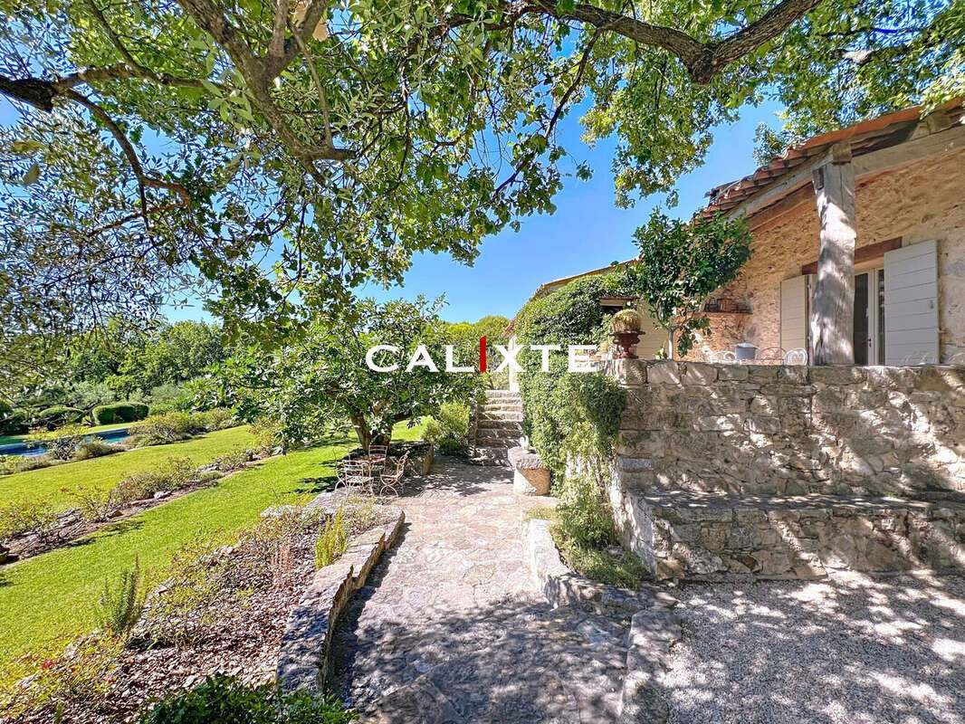 Maison à TOURRETTES