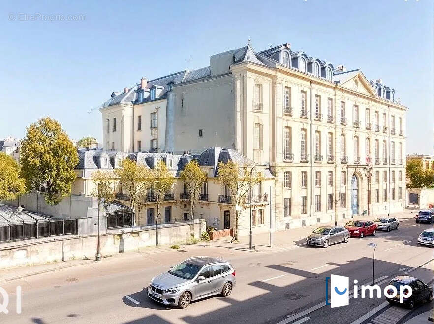 Appartement à VERSAILLES