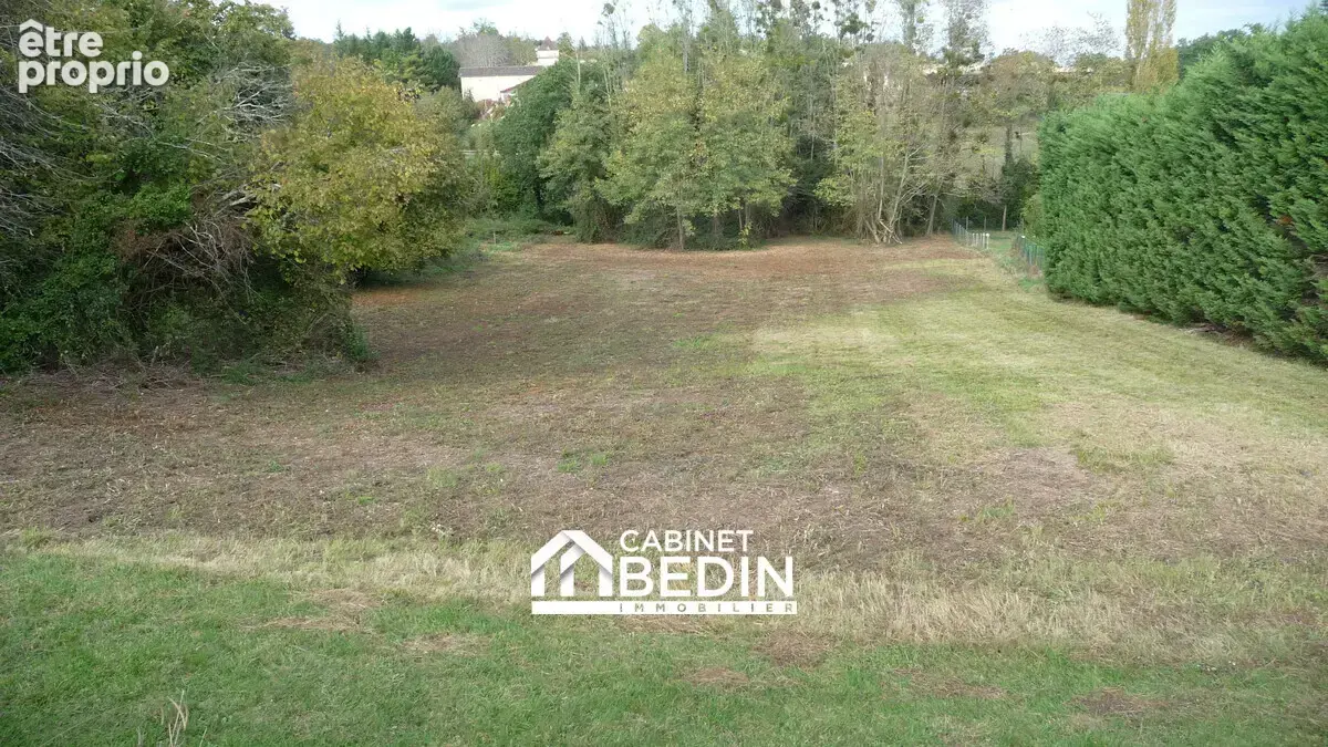 Terrain 4 055 m² à vendre à Branne (33420) - photo 2