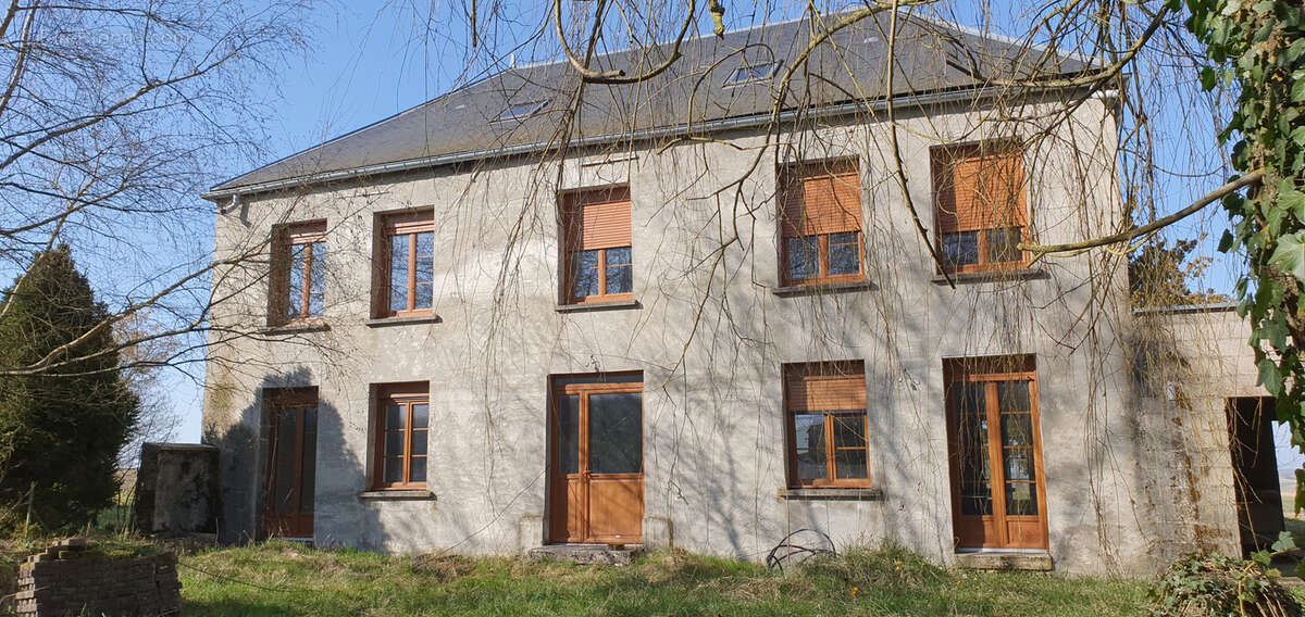 Maison à TRELOU-SUR-MARNE