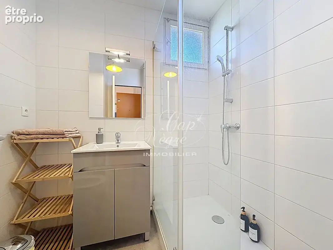 Studio cabine vue mer rénové à vendre à cavalaire sur mer - golfe de saint tropez - photo 9