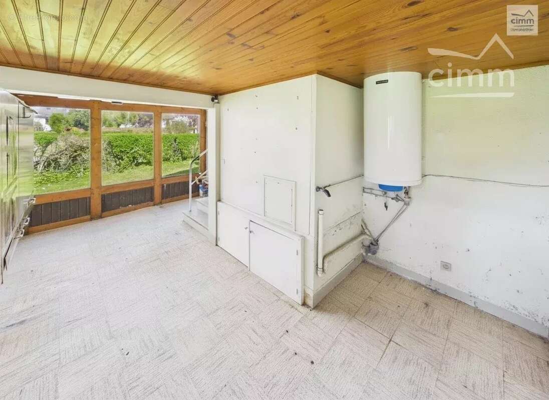 Maison à BOURG-DES-COMPTES