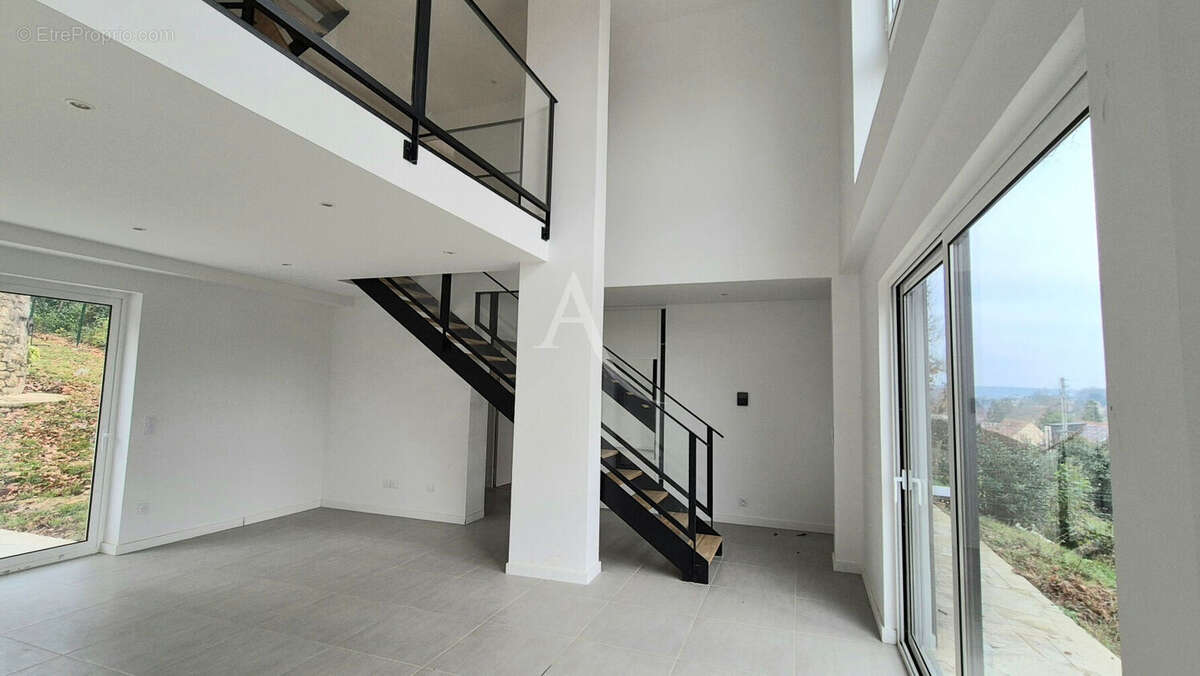 Maison à BURES-SUR-YVETTE