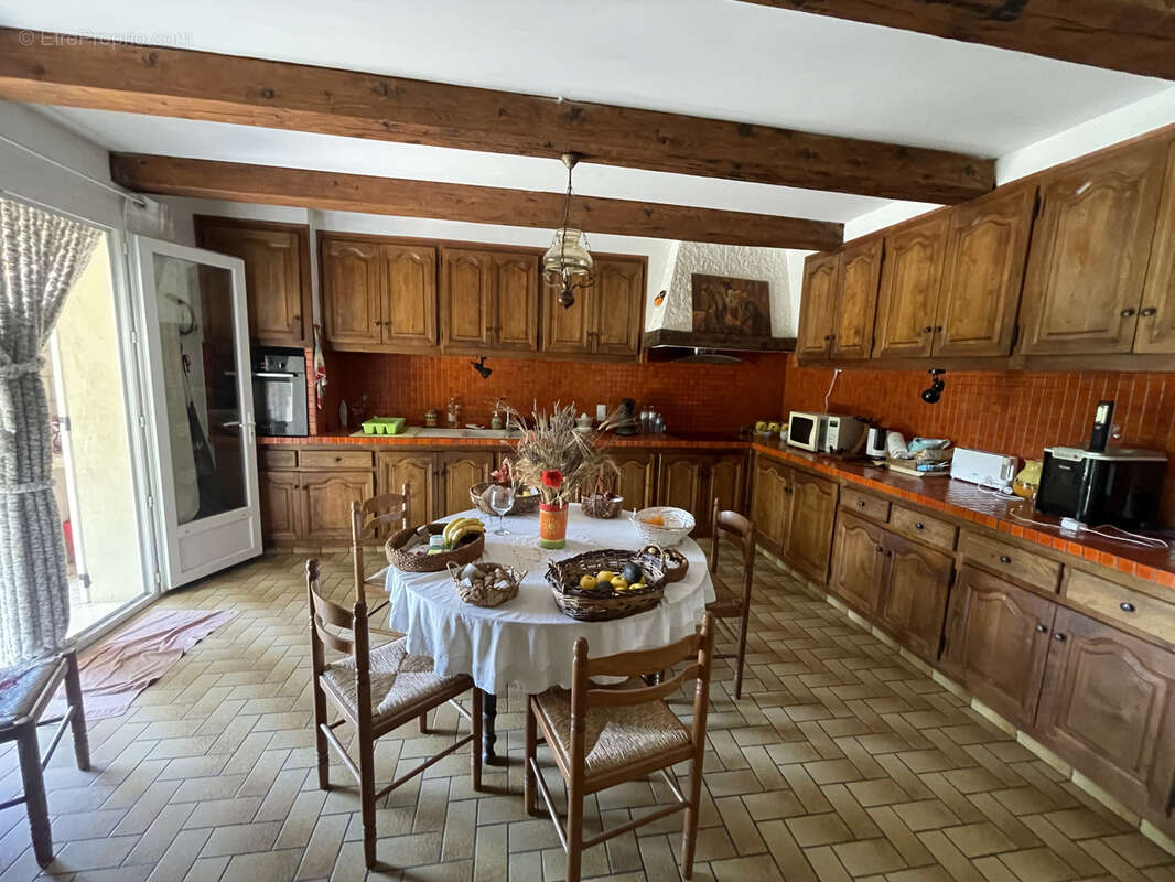 Vaison 2km / belle maison / sh240m2 / terrain 1396m2 / piscine / pool house 100m2 - photo 21