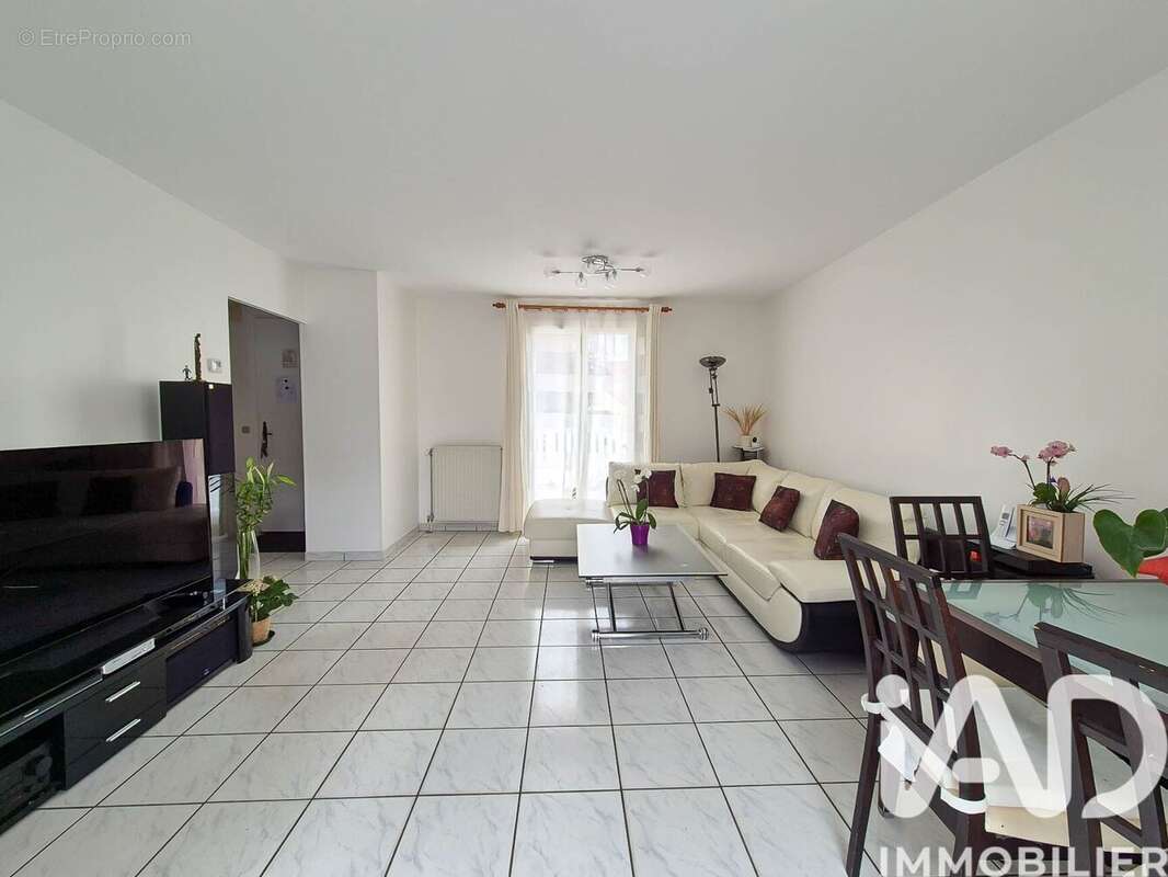 Photo 4 - Maison à VAUREAL