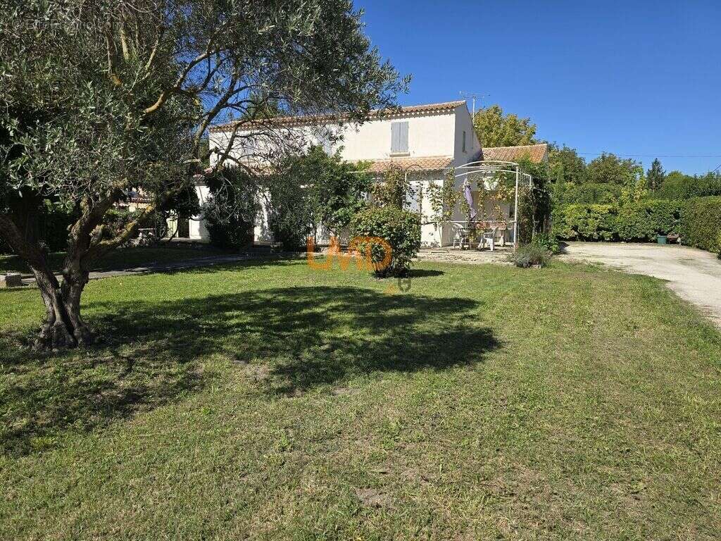 Maison à L&#039;ISLE-SUR-LA-SORGUE
