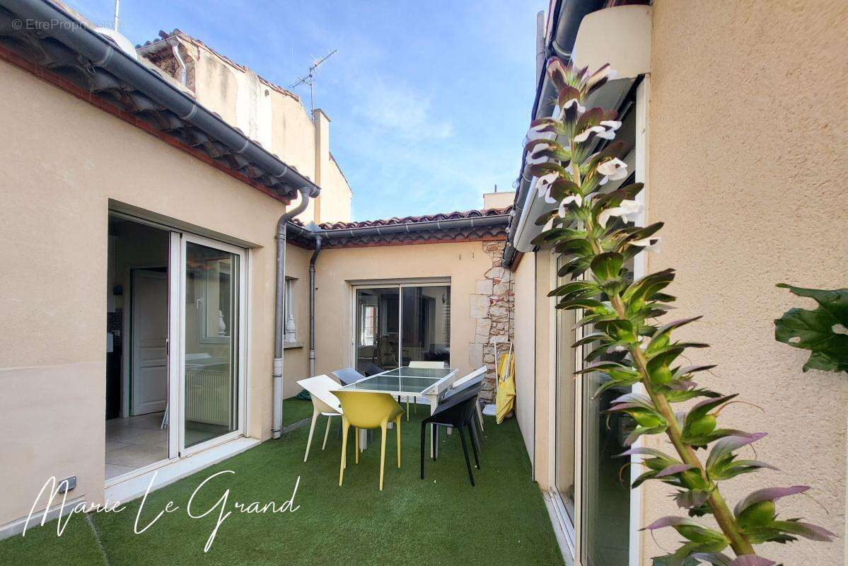 Maison 238 m² à Castres  - photo 11