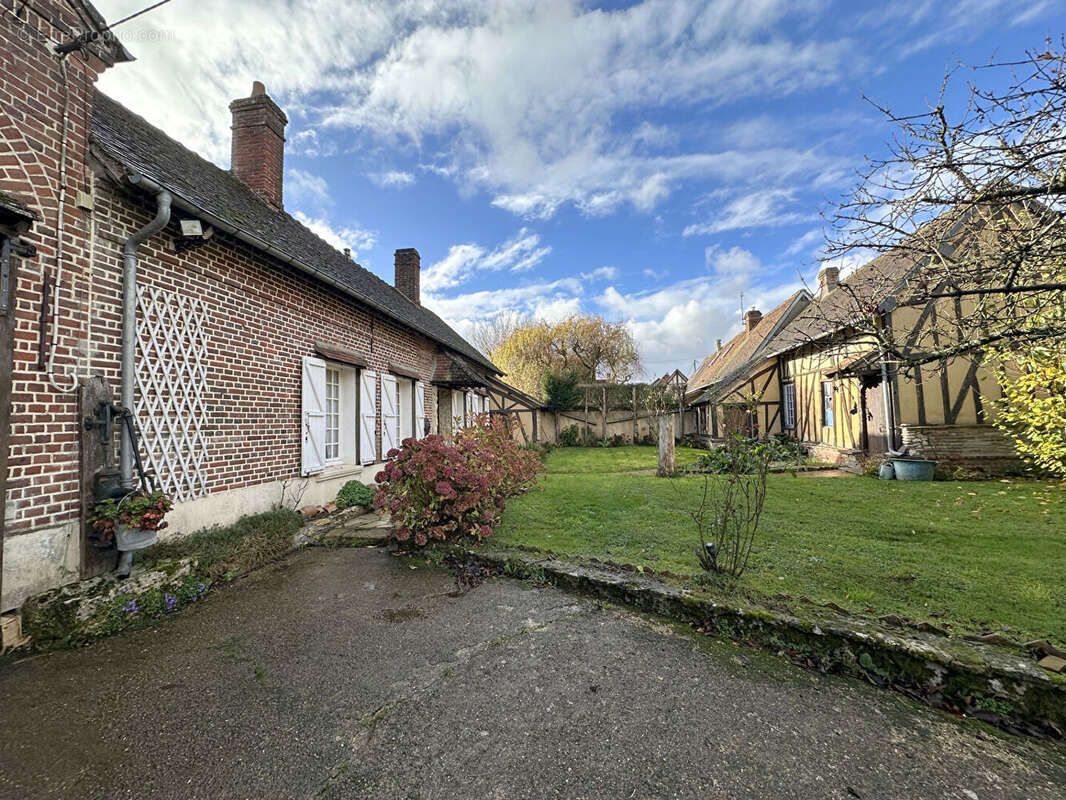 Maison à SAINT-AUBIN-EN-BRAY