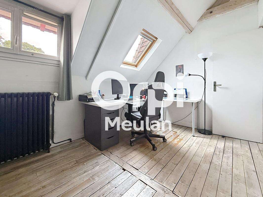 Maison à MEULAN