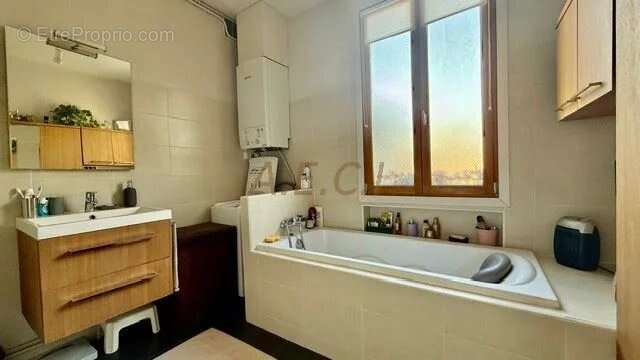 Maison à ASNIERES-SUR-SEINE